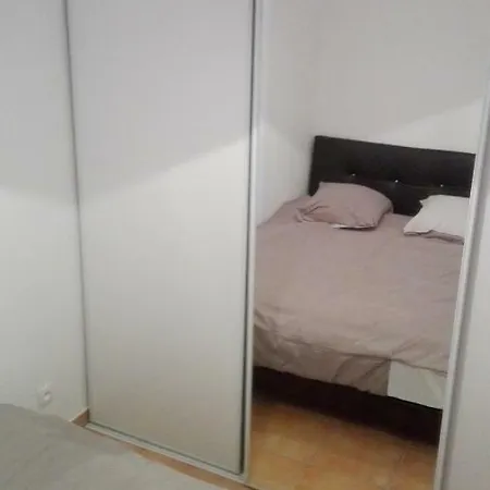 Apartment Le Montmorency Sete