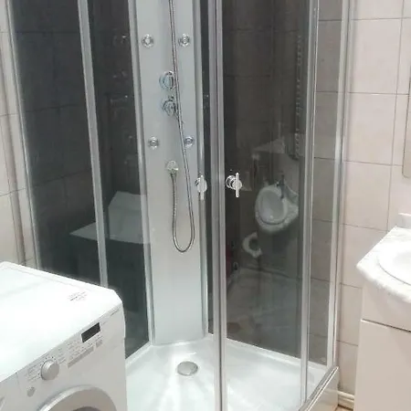 Le Montmorency Apartment *